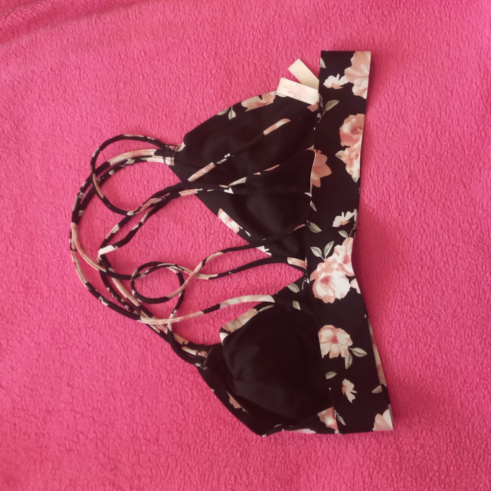 VICTORIA SECRET. - Picture 4 of 4